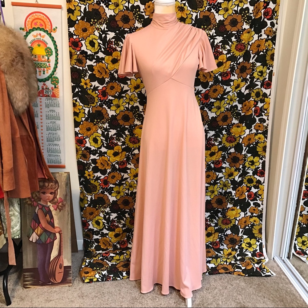 1970s light coral maxi dress VTG
